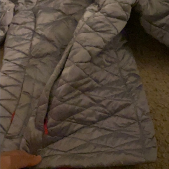 North Face Puffer Jacket - Picture 3 of 3